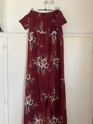 Maxi summer dress like new, red multicolor, off-shoulder, slit