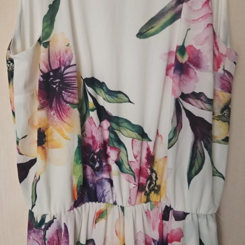 BSB Floral One-Piece Jumpsuit like new, colorful, size S