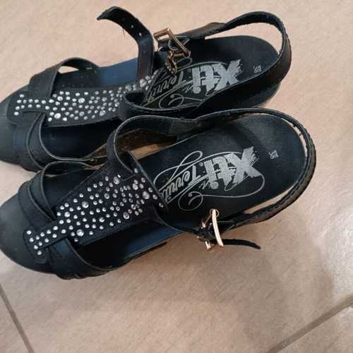Xti Territory platform shoes used, size 38