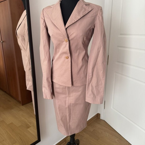 Kenté women's suit used, dusty pink pinstripe set with skirt