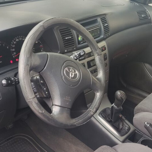 Toyota Corolla 1.6 VVTI 2003 like new, manual, 115hp, roof box