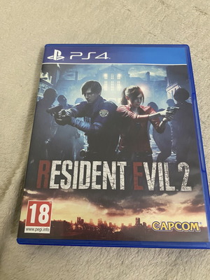 Resident Evil 2 Remake PS4 game used, very good condition