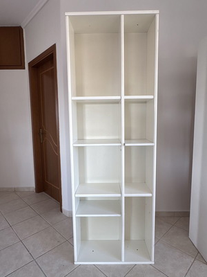 Βιβλιοθήκη 2.00μ x 28εκ μεταχειρισμένη, μπορεί να κρεμαστεί οριζόντια