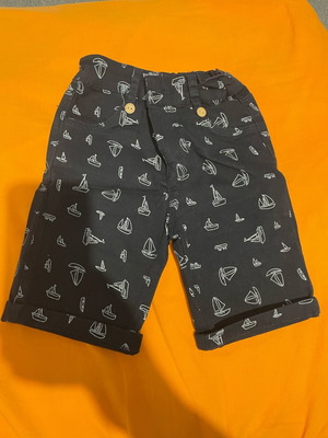 Summer Bermuda shorts for boy up to 18 months unused