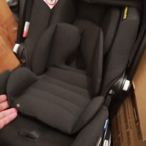 Graco car seat like new, safety certified R129, infant egg type