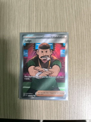 Κάρτα Pokémon σαν καινούργιο, μέσα σε θήκη προστασίας
