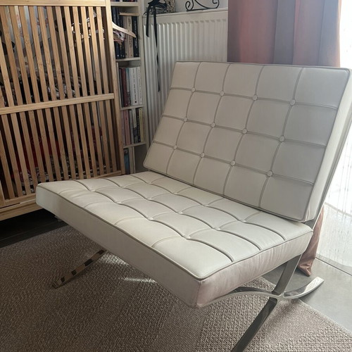 Barcelona leather armchair, white