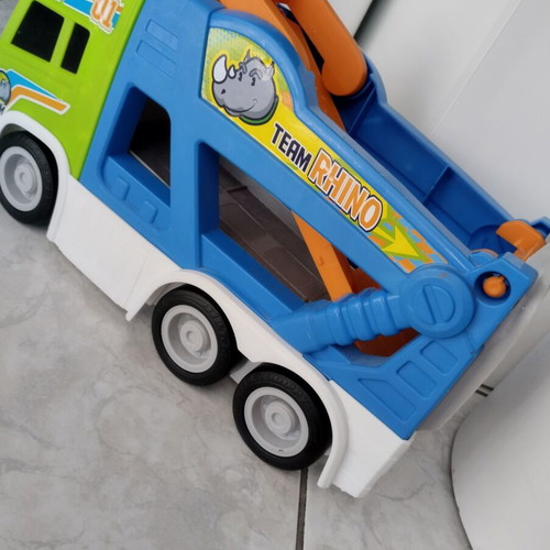 Scania toy truck like new with sound and lights