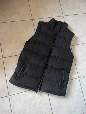 Black sleeveless vest, size XS