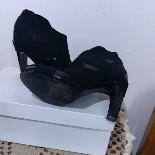 United Nude ankle boots used, black with patent and straps, size 38