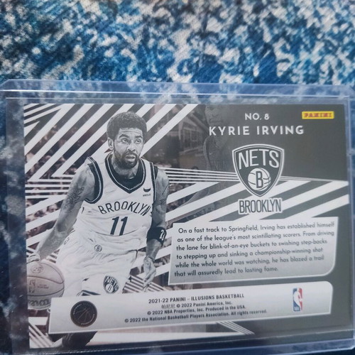 Chasing the Hall Kyrie Irving 2021-22 set like new