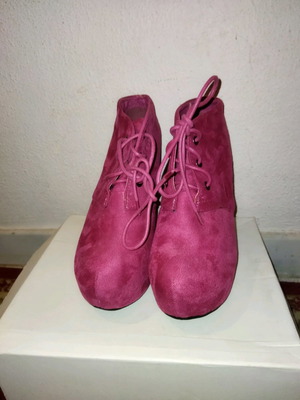 Booties size 40 new pink