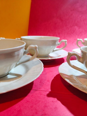 Fine porcelain Catolus Magnus tea set new, 5 cups with saucers