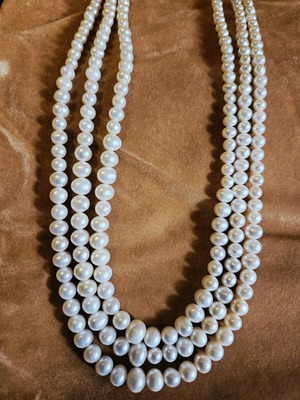 Pearl necklace 3 strands with 585 K14 gold clasp new