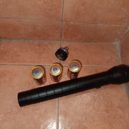 Led flashlight with four-point zoom like new, aluminum, 150m range