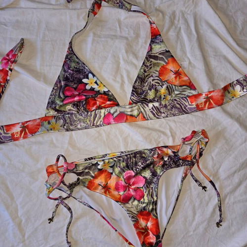 Yamamay Tropical Floral Bikini Set used, size M, pink multicolor