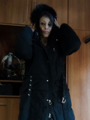 Lola black coat used, warm with faux fur hood, size M