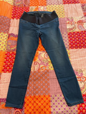 Maternity pants and overalls used, sizes XL and XXL, black and blue