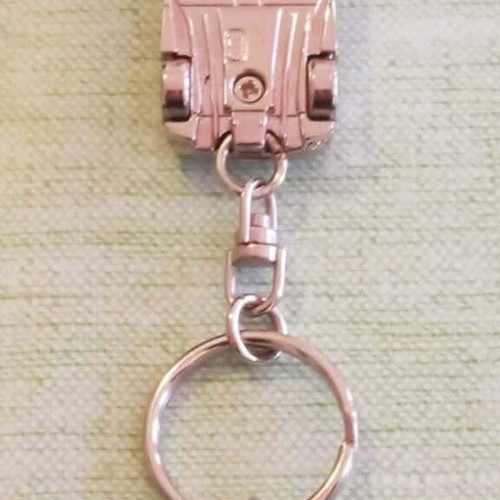 Ferrari Enzo Collectible Metal Keychain Shell V-Power 2007 like new