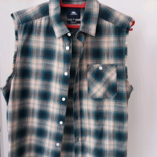 Ckh sleeveless plaid shirt, size M, boys' 12 years