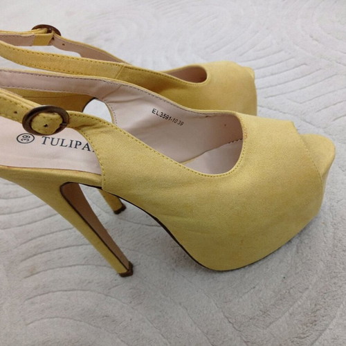 Yellow suede leather sandals used with 15 cm heel