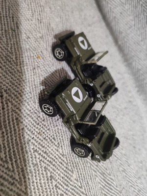 Αυτοκινητάκια Matchbox μεταχειρισμένα, σετ 2, Jeep Willys