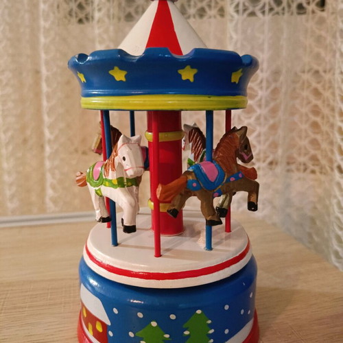 Wooden music box carousel vintage style Echo Deco like new