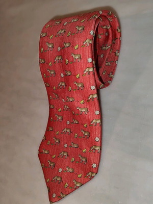 Hermes Paris 7893 MA silk tie used, pink with frog and cow pattern