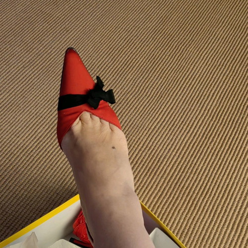 Vassilis Zoulias satin red pumps used, size 36