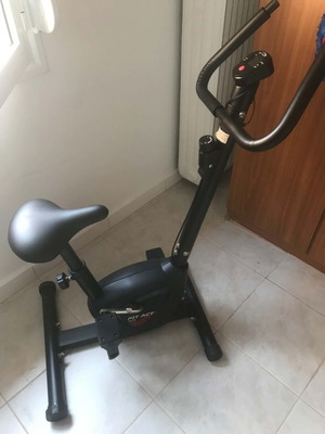 FIT ACT FC 10 Upright Exercise Bike