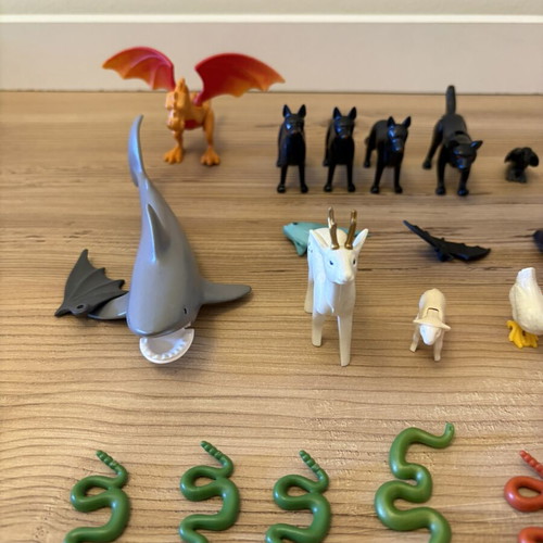 Playmobil animal figures pack of 25 used