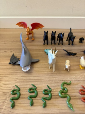 Playmobil animal figures pack of 25 used