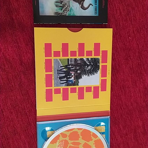Elvis Costello 4 CD set like new, rock
