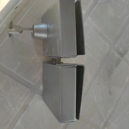 Glass door lock like new for store