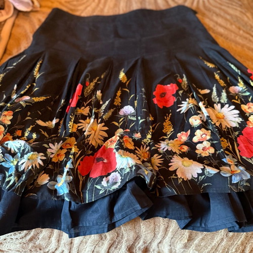 Toi&Moi linen flared skirt with ruffles, large, like new