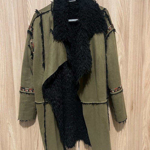 Vintage Khaki Coat like new with fur lining