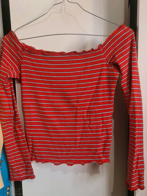 Top M red like new