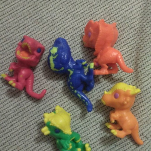 Dinosaur figures new from Kinter