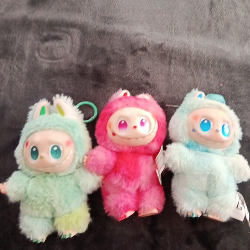 Labubu plush toys used, excellent condition
