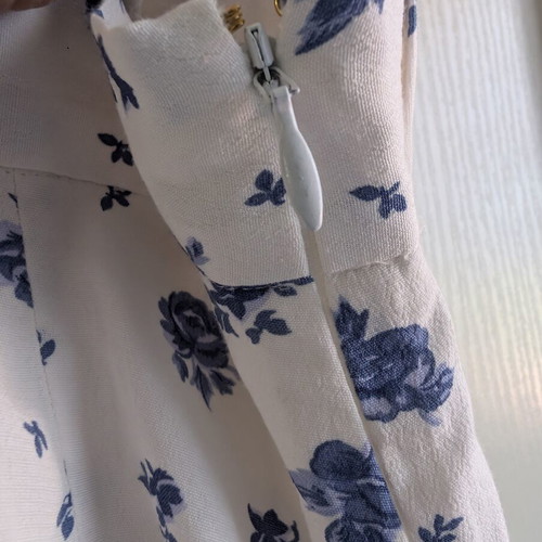 Sezane skirt used, floral, white, size XS