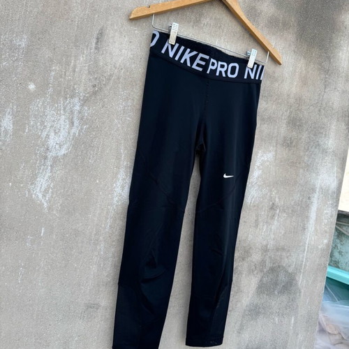 Nike leggings used, size M, black