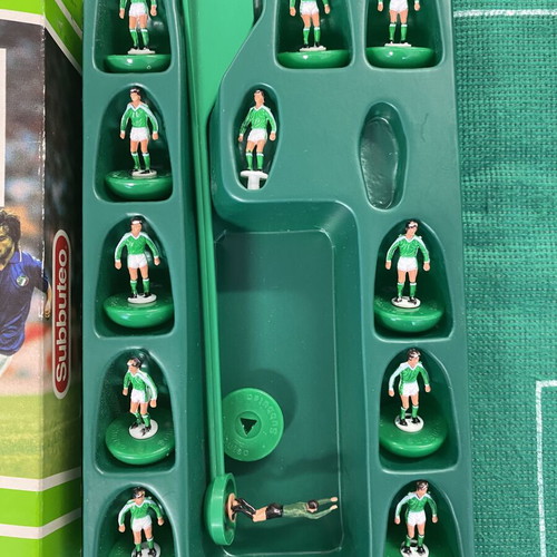 Subbuteo vintage team ref 63393 N.Ireland Germany 2nd Plymouth Naestvad