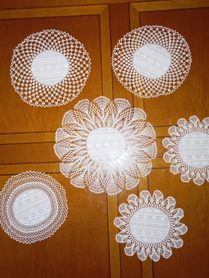 Doilies like new