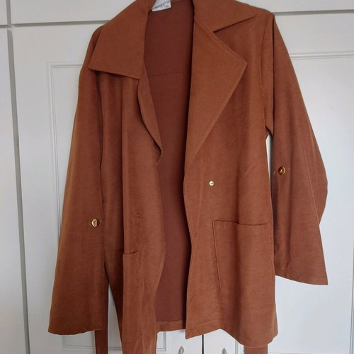 Castor coat like new, one size, tan color