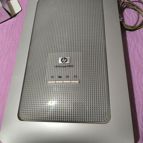 Sony computer monitor with HP keyboard and scanner