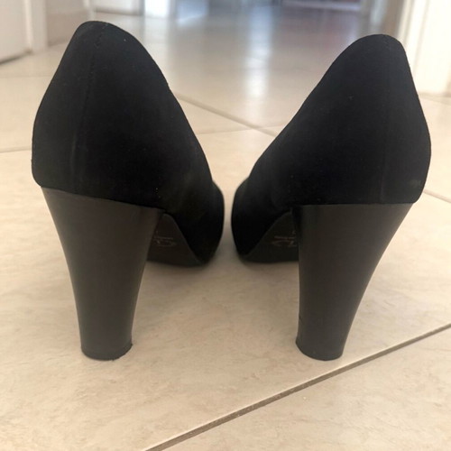 Nak women's pumps size 40 black like new