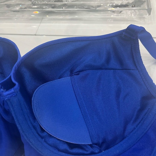 Women's bra with wide back and rich push up, new, size 85D