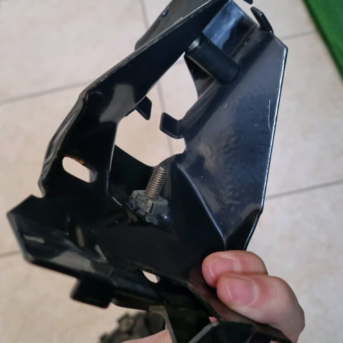Fiat Punto roof bar feet like new, set