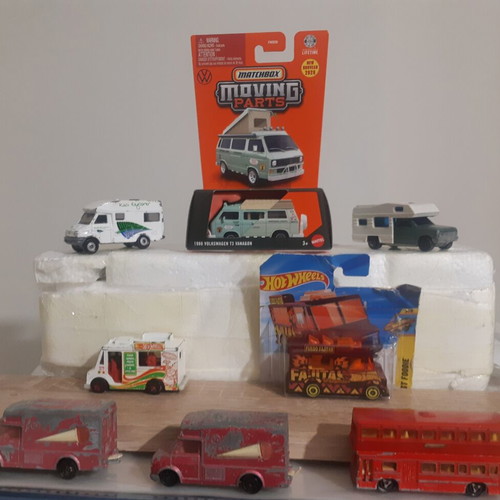 Toy Cars pack of 8 used, scale 1/57, Matchbox, Siku, Majorette