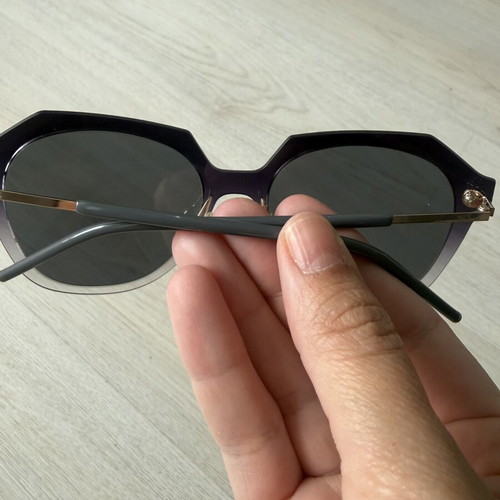 Oversized women's sunglasses like new, black lenses, lightweight frame
